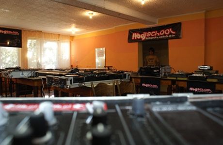 Pozdrowienia z Mielna od kursantów FTB DJ School!