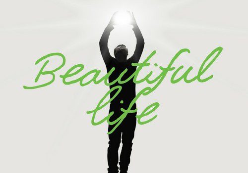 Beautiful Life – drugi singiel z albumu „Intense”