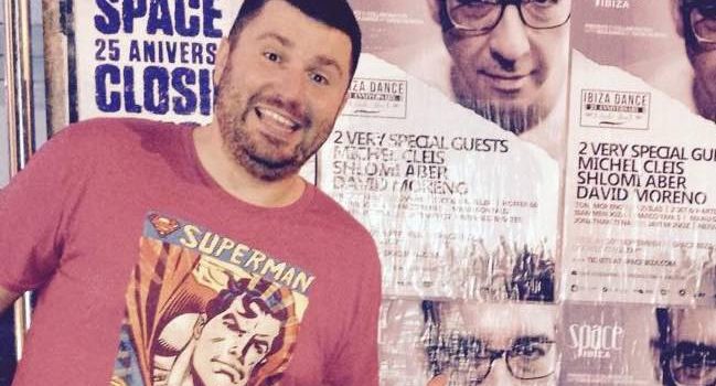 Neevald o pseudo DJ-ach, zatkanych uszach i Space
