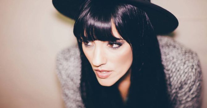 Colleen D’Agostino z Deadmau5em na featuringu