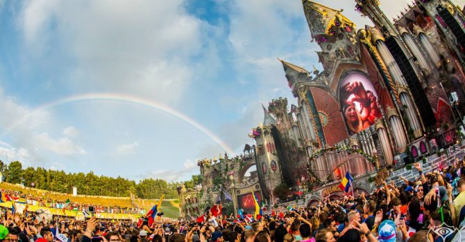 Od Tiesto do Liebinga: oglądamy sety z Tomorrowland 2015