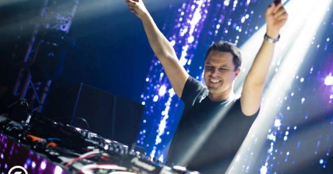 Markus Schulz 11. rok z rzędu prezentuje 120 minut klasyków