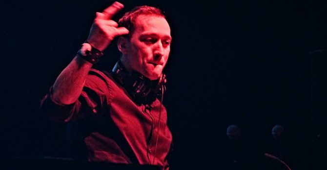 Paul Van Dyk spadł ze sceny podczas ASOT Festival