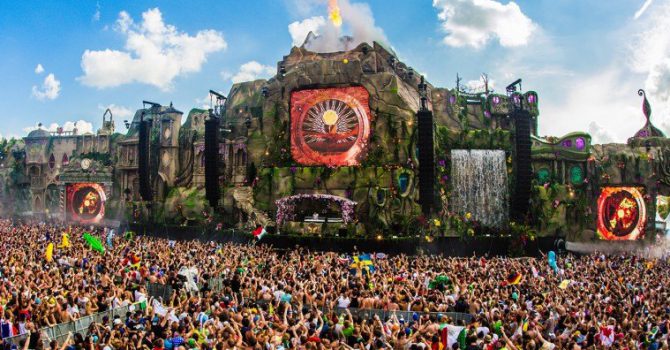 Hakerzy ukradli dane 64 tysięcy uczestników Tomorrowland