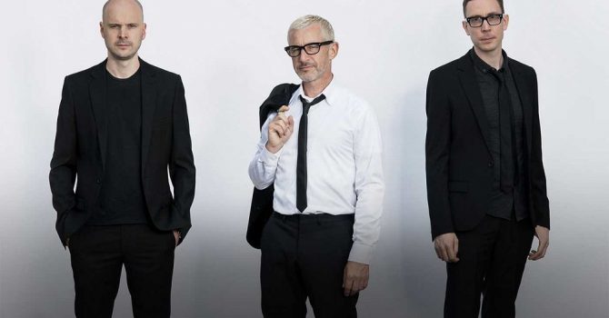 Above & Beyond wyprodukowali soundtrack do filmu dokumentalnego