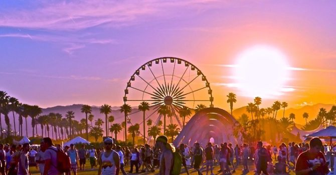 Front Row Coachella 2022 – występy, wywiady, ekskluzywne dropy merchu i nie tylko