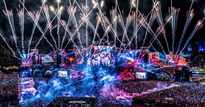 Droga do Tomorrowland w formie… mozaiki? – zobacz video