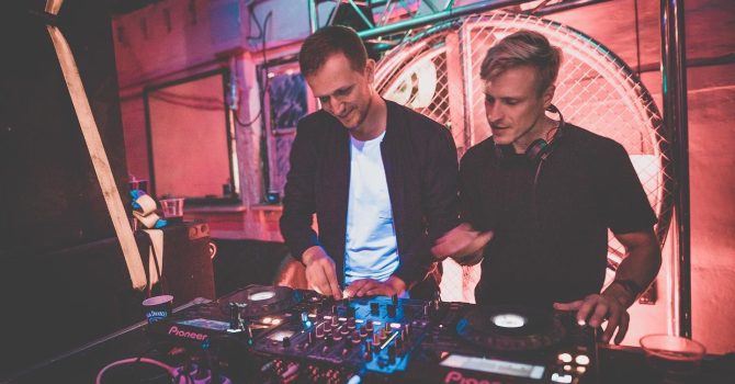 Afterek: Longer b2b KRZone (Under The Vibe)