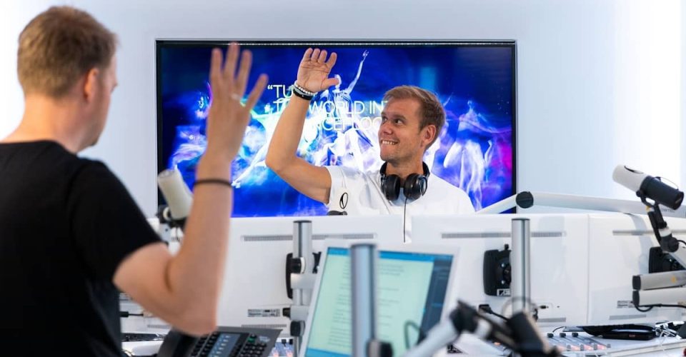 Armin van Buuren nagrał ponad 2-godzinny miks z najlepszymi numerami 2022 roku