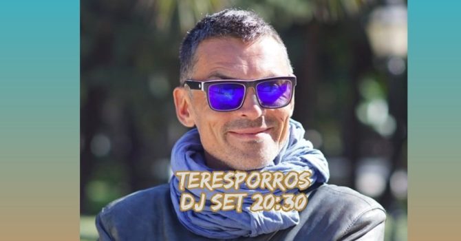 Tresporros (Artillect/Malaga) DJ Set w KontenerART: House beach party